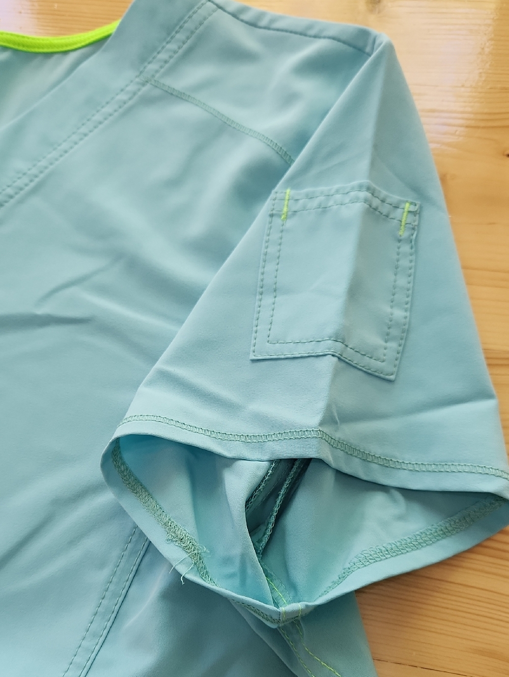 Scrubstar Women’s V-Neck Medical Scrub Top Seafoam XL - Picture 9 of 15
